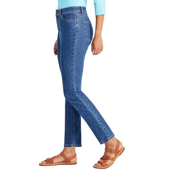 L.L. Bean High-Rise Classic Fit Straight Leg Women’s Jeans - Size: 2 Regular - Picture 3 of 17